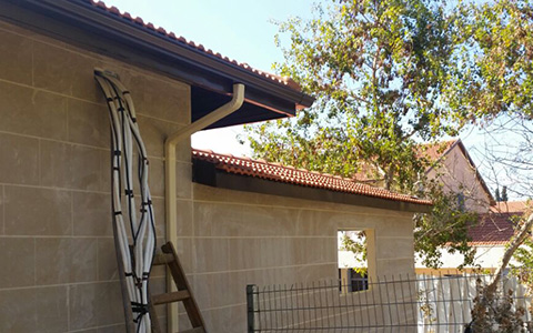  הרכבת תעלות ומרזבים